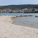 Irena Apartman *
