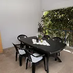 Irena Apartman *