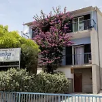 Irena Apartman *