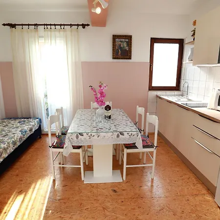 Irena Apartamento *