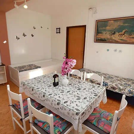Irena Apartamento Trogir