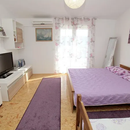 Irena Apartamento *